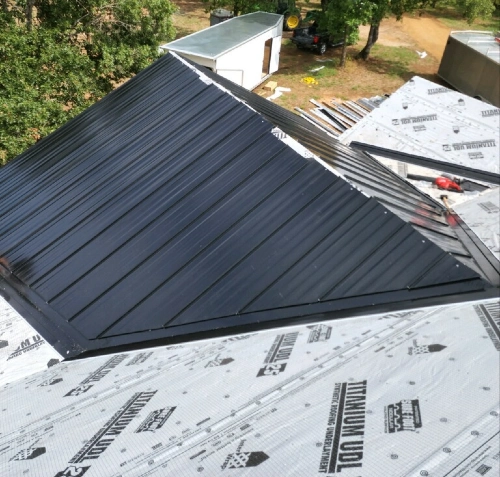 Steel Roofing System DES Moines IA | Metal Roofing Services